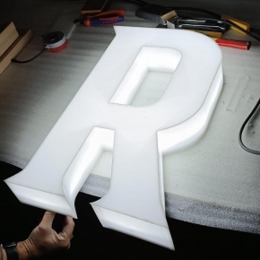 výroba světelné reklamy