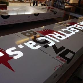 světelná reklama Plzeň